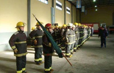 Entregaron ascensos y reconocimientos en Bomberos Voluntarios