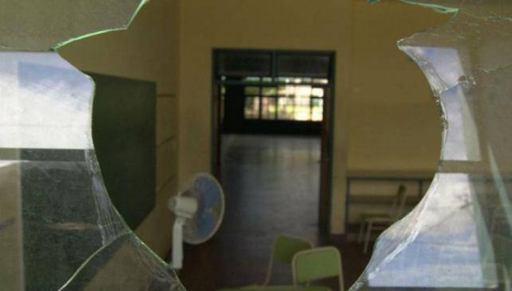 Cuando la violencia y la droga se filtran en las aulas