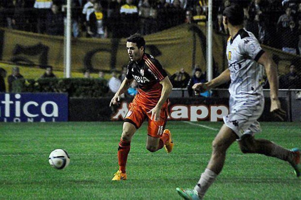 River jug� tan mal en Bah�a Blanca que el empate 1 a 1 le sent� muy bien