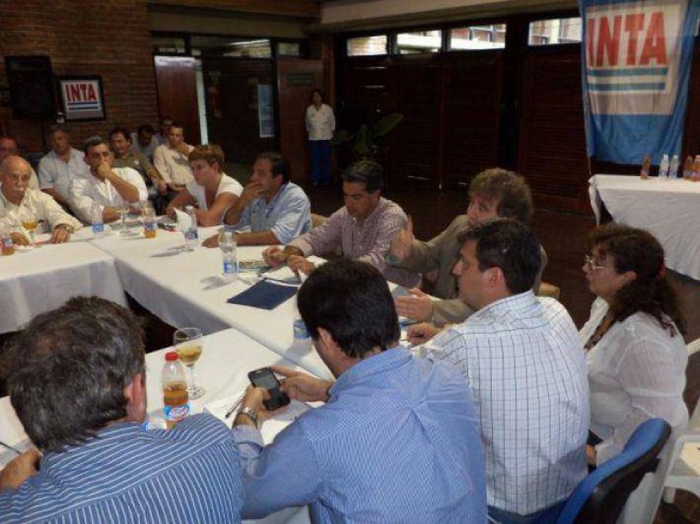 Tercer encuentro de la mesa algodonera en Chaco: con la cabeza puesta en un estándar regional