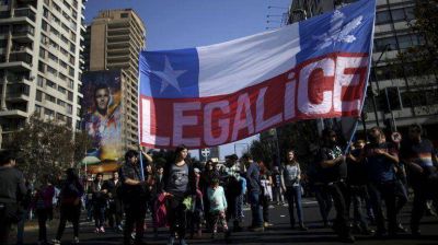 Miles de chilenos marcharon por la despenalizaci�n de la marihuana