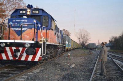 En un viaje hist�rico, por primera vez La Puntana transport� 58 vagones con carga industrializada