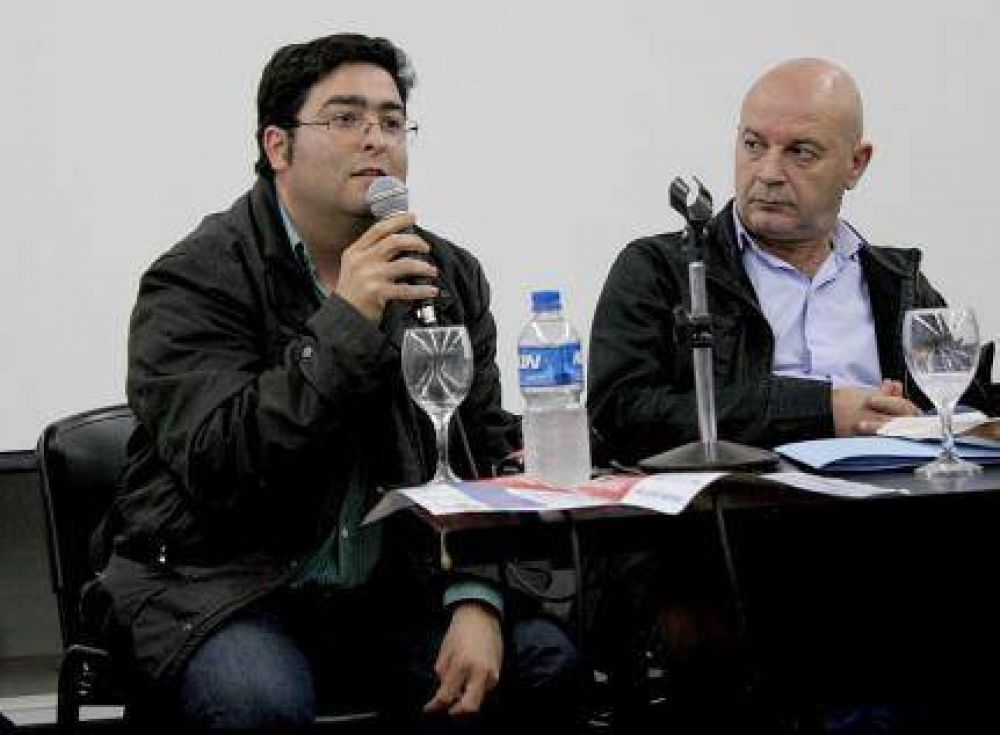 Pablo Bossio critic� la falta de voluntad del Gobierno en el tema suelo y viviendas