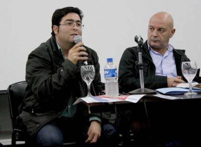 Pablo Bossio critic� la falta de voluntad del Gobierno en el tema suelo y viviendas