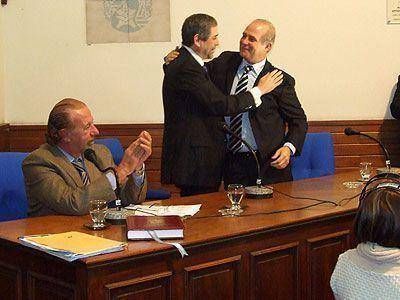 Asumi� Ferraresi y prometi� "compromiso con la gesti�n".