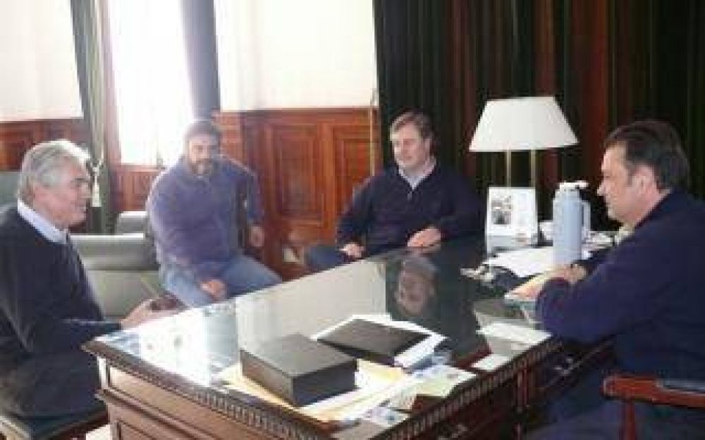 Celillo recibi� a Linares y Ducl�s en General Alvear
