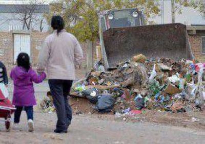 Todo crece, tambi�n los basurales