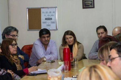 Bertone con la Mesa de Salud bind� detalles de su propuesta sanitaria
