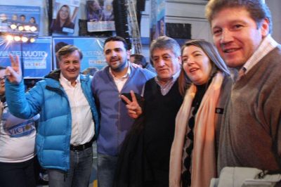 �Vamos a recuperar la intendencia�