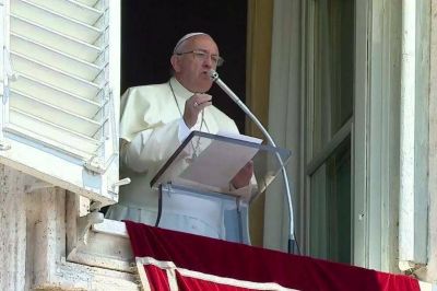Papa Francisco: Cristo es el pobre que nos extiende su mano, el m�s peque�o e indefenso