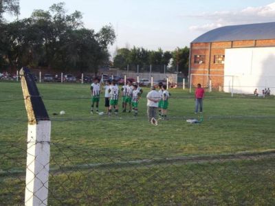  Se recupera el jugador de Concar�n que se golpe� la cabeza contra la pared
