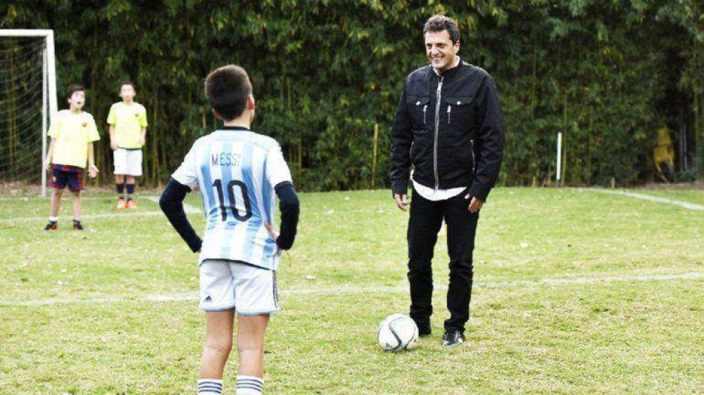 Massa posterg� para el mi�rcoles el anuncio sobre su futuro