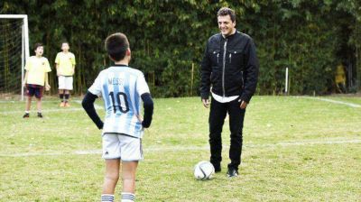 Massa posterg� para el mi�rcoles el anuncio sobre su futuro
