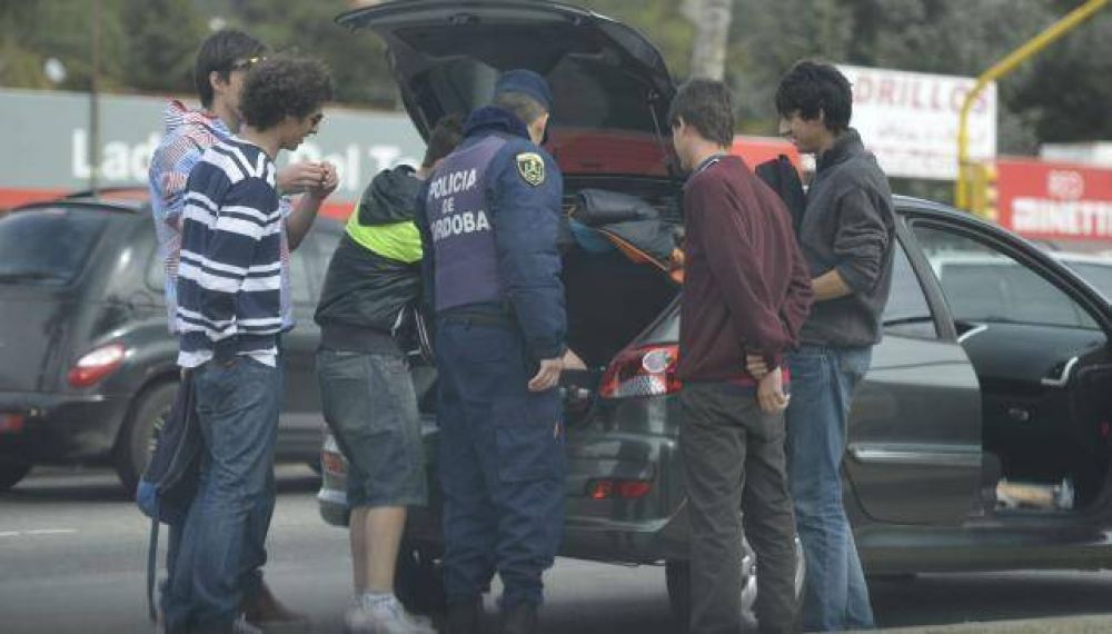 Los baches en las pol�ticas p�blicas para la juventud