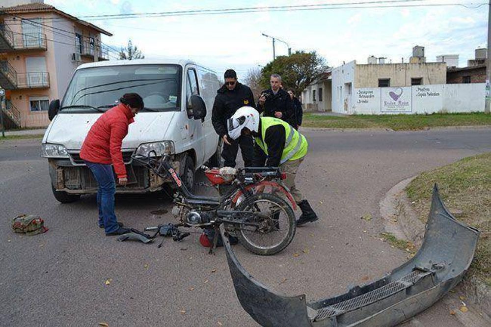 Violento choque en Villa Santill�n