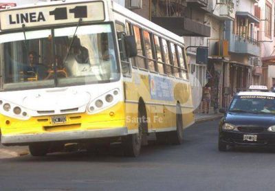 Sin colectivos, ni recolecci�n de residuos, el paro nacional se hace sentir en la ciudad