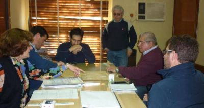 Apertura de sobres para el mejoramiento de los Caminos Rurales