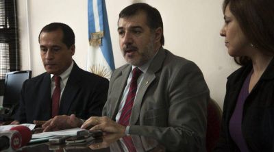 Salud lanz� un 0800 de atenci�n y un WathsApp