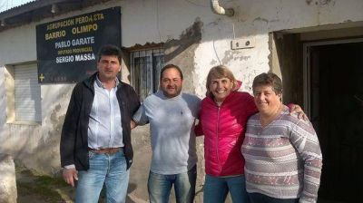�Chani� Sapag recorri� barrios de Tres Arroyos 