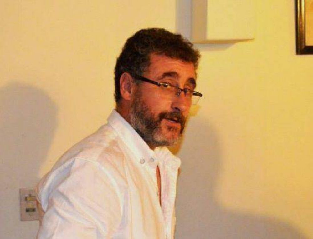 Ayude pega el portazo y arma rancho aparte