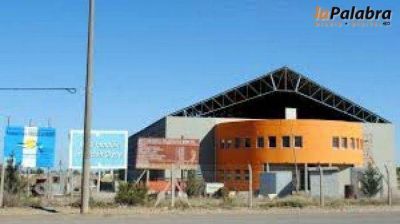Licitar�n las terminaciones del Polideportivo Municipal