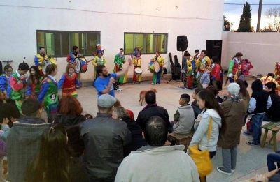 Colorida inauguraci�n del Centro Cultural 
