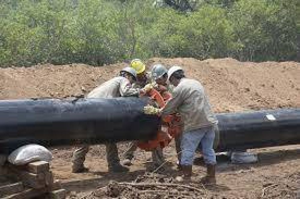La construccin de gasoducto se constituyo en una fuente de trabajo para 350 formoseos del oeste