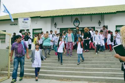 Ma�ana podr�an normalizarse las clases en la escuela 83