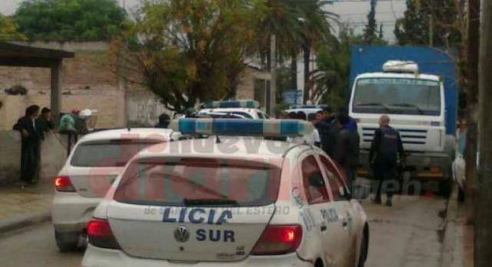 Detenidos mientras vend�an droga en el barrio Siglo XX