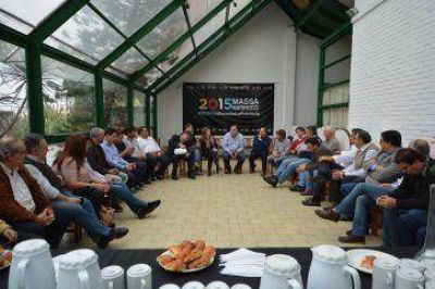 Concejales massistas se reunieron en Mor�n y ratificaron su pertenencia al Frente Renovador