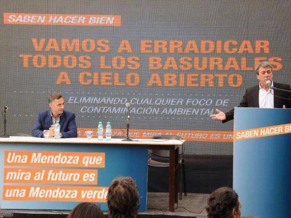 Bermejo: �Vamos a erradicar los basurales a cielo abierto de Mendoza�