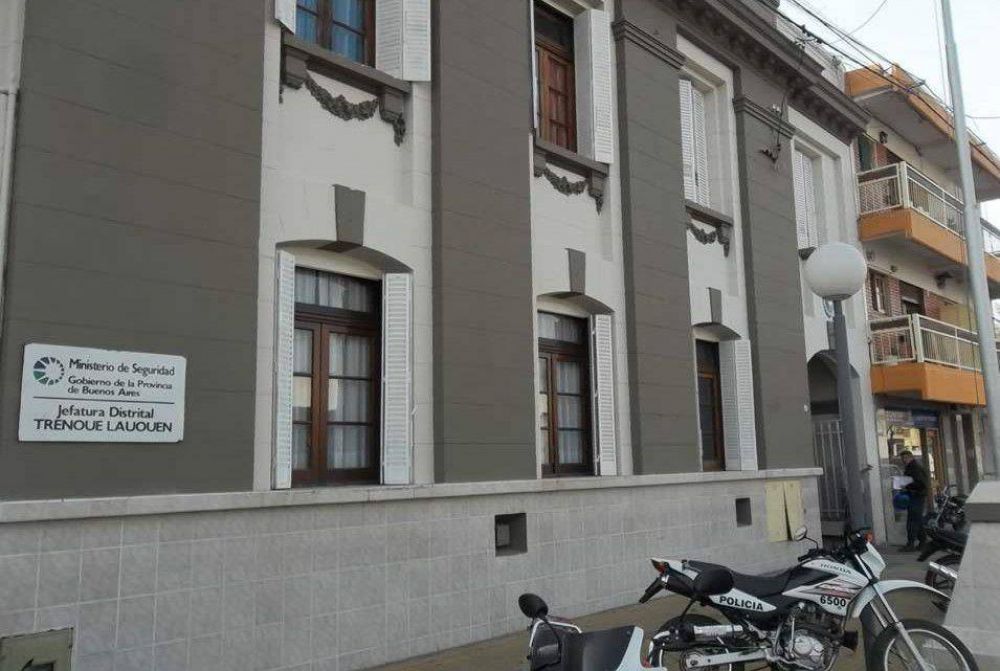 Ingresaron a su casa y le robaron la moto