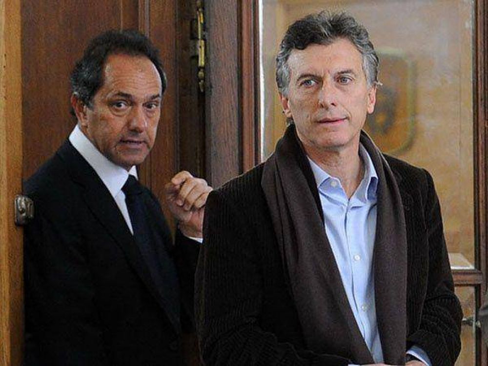 Un SMS de Scioli a Macri y la bronca de Massa