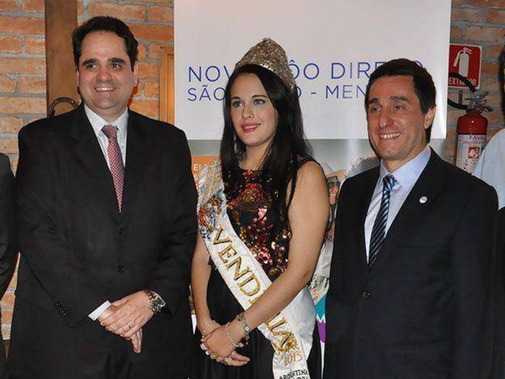 Espina present� en Brasil el vuelo directo San Pablo- Mendoza