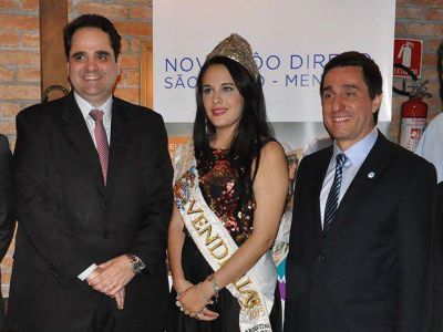 Espina present� en Brasil el vuelo directo San Pablo- Mendoza