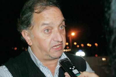 Linares  confirm� su precandidatura a la intendencia