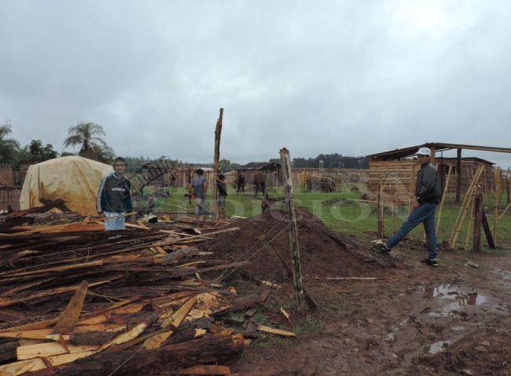 Empresas contructoras amenazan con desalojar a 80 familias en Posadas