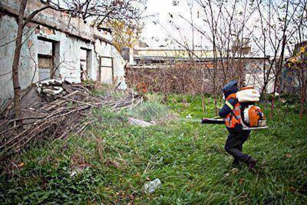Intervenci�n municipal en una construcci�n abandonada