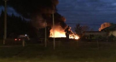Incendio de �dimensiones importantes�
