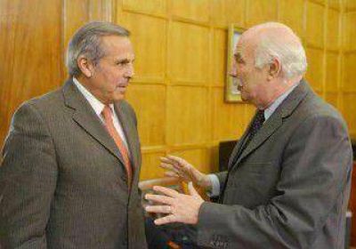 Sapag y Casamiquela evaluaron el conflicto del sector frut�cola 