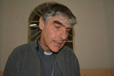 El obispo de R�o Gallegos interviene en el conflicto municipal
