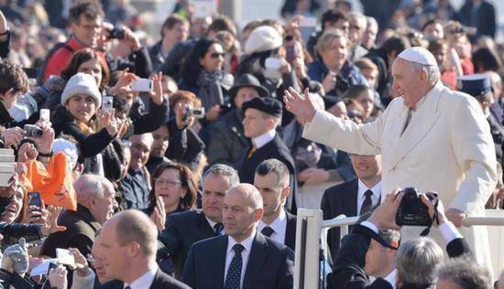 Conatel busca garantizar comunicación durante visita papal