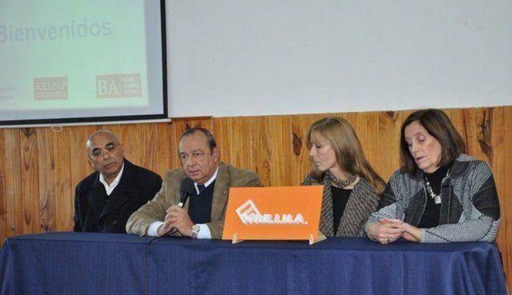 El Intendente en jornada del programa R.e.I.N.A