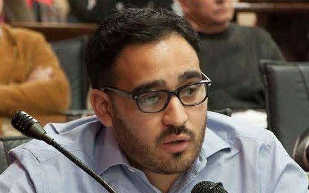 Para Sandoval, la interna beneficiar� al FpV