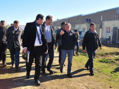 Construyen m�s viviendas