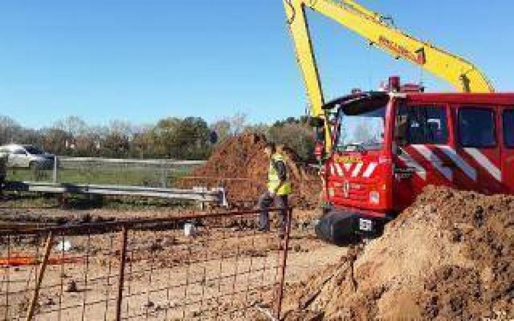 Luj�n: Muri� operario tras desmoronarse un desag�e de Autopista del Oeste