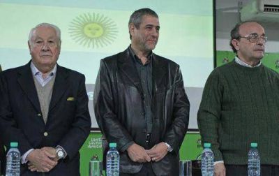 Ferraresi y Moreau encabezaron la charla �Democracia vs. Corporaciones�