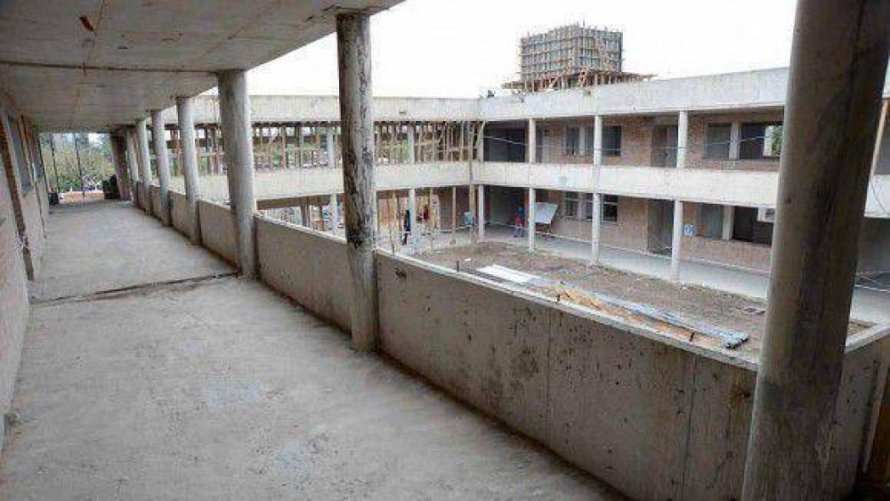 Alperovich resalt� la importancia de la educaci�n en la lucha contra las drogas