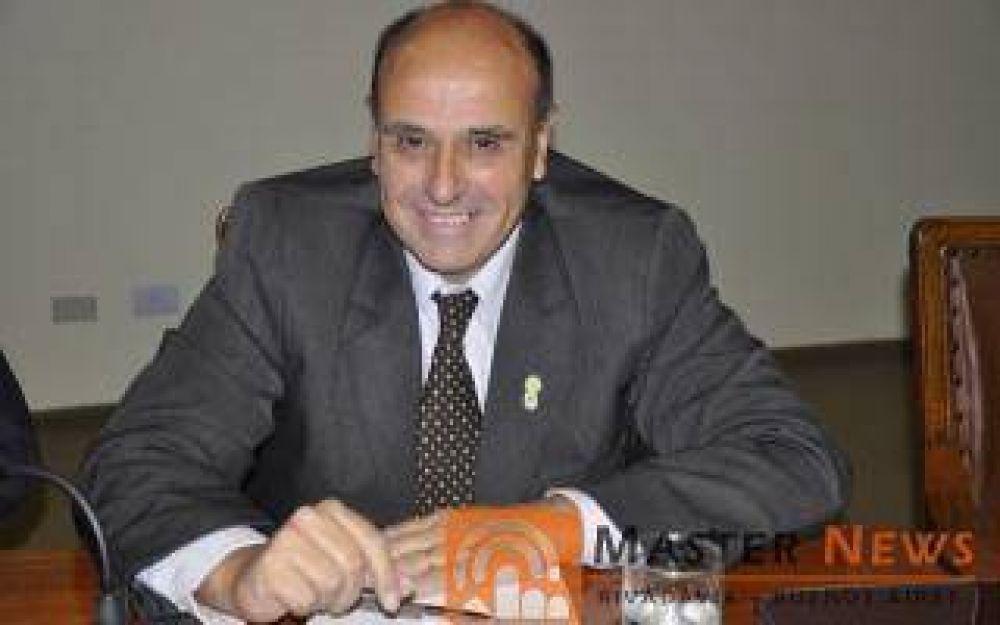 H�ctor Garc�a pidi� Licencia para dedicarse a su campa�a