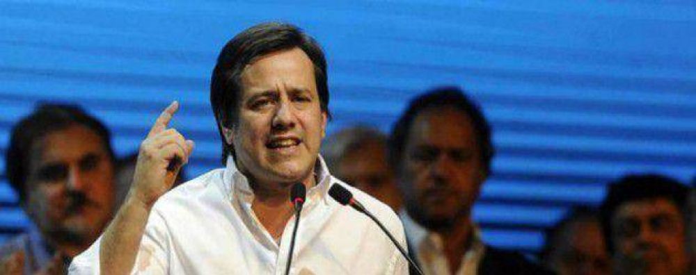 Recalde dispar� contra el PRO y ECO: �Son el reciclaje�